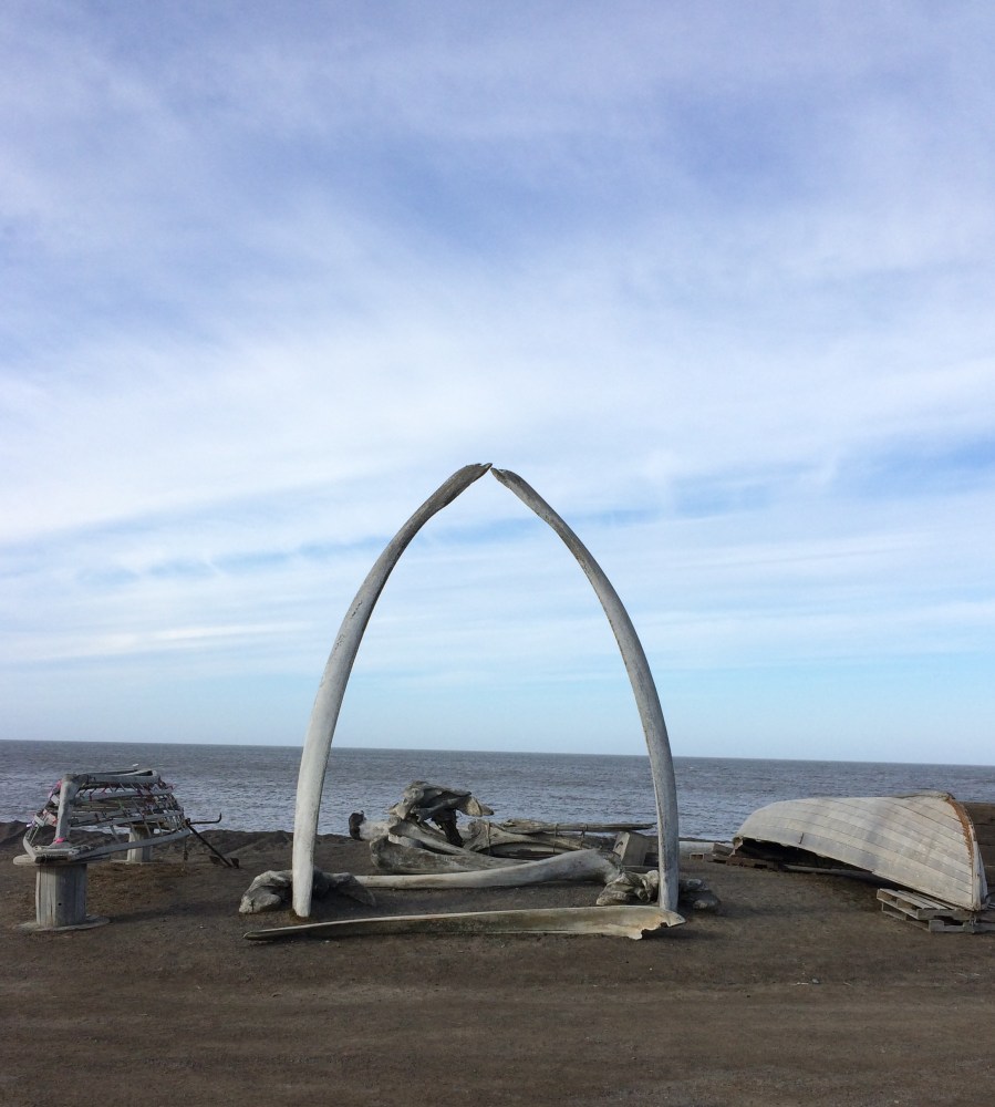 barrow-alaska-whalebone-arch