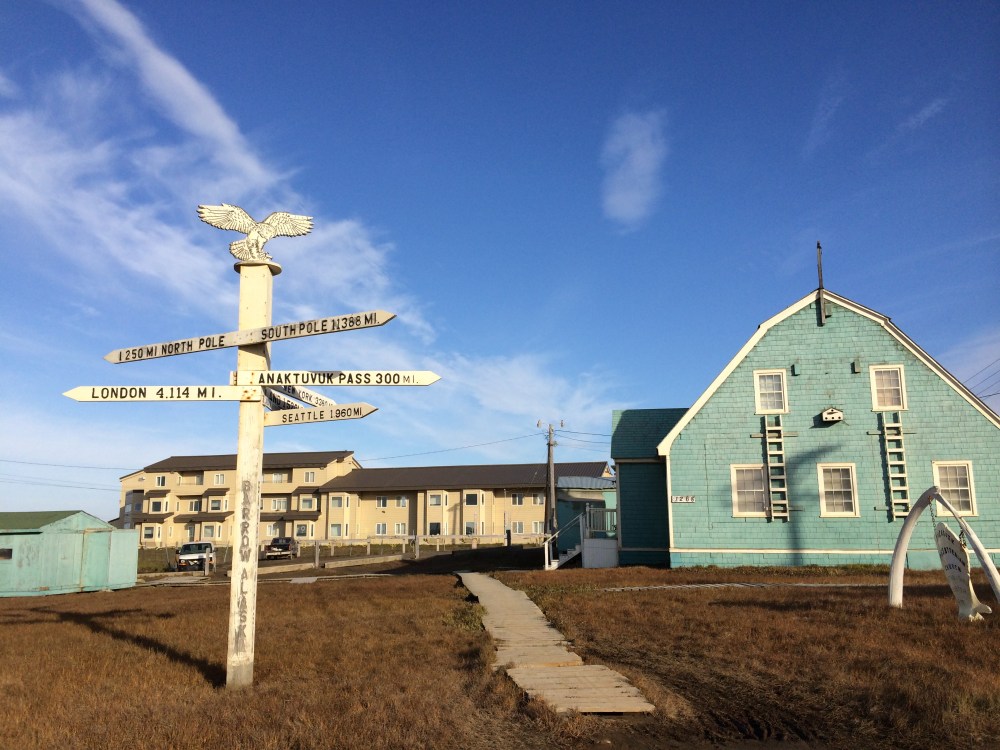 barrow-alaska-signpost