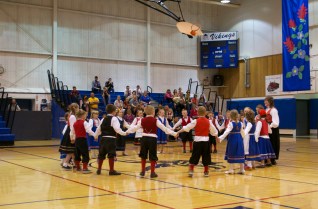 dancers-little-norway-festival