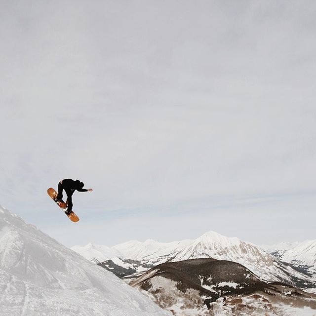 Thanks for the airspace @alaskaair, and the landscape @skicrestedbutte. Until next time as a #weekendwanderer ...