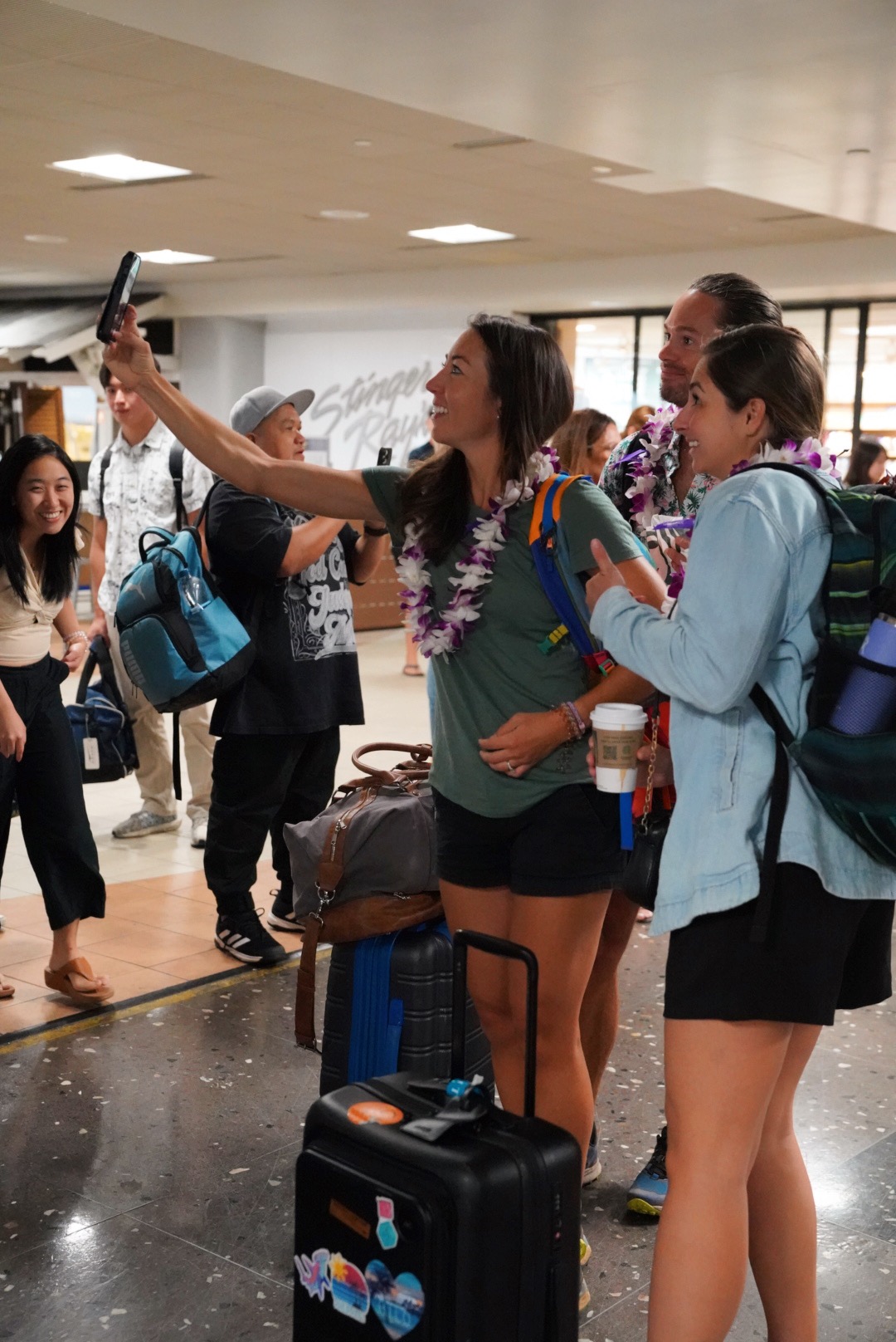 BOLDRVIZ_Hawaiian Airlines_Cam 1_No Entourage