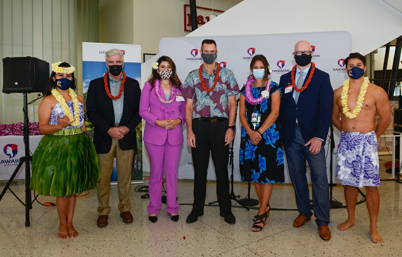 Pictured from L to R (not including dancers): Doug Driskill, chair for the Austin Chamber Air Service Task Force; Vanessa Fuentes, Austin city councilwoman, District 2; Peter Ingram, president and CEO of Hawaiian Airlines; Jacqueline Yaft, chief executive officer of Austin-Bergstrom International Airport; and Tom Noonan, president & CEO of the Austin Convention & Visitor’s Bureau. AUSHNL Inauguration 7