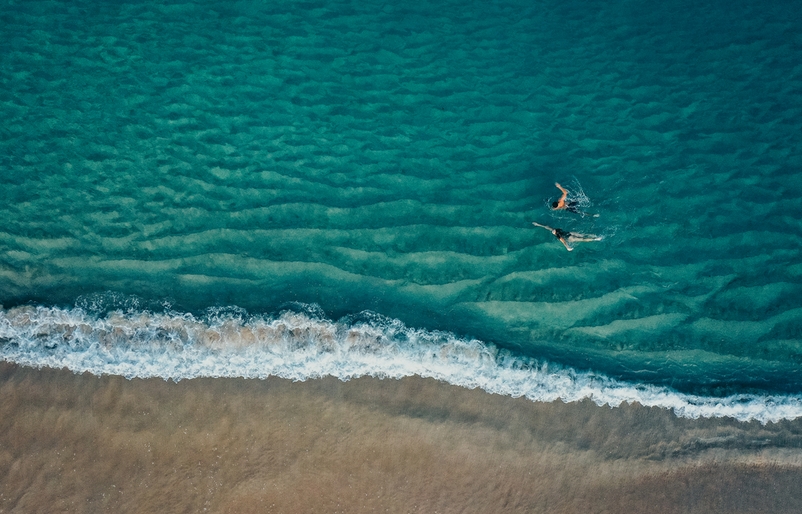 Safe places to swim in the ocean are marked with swim buoys and have lifeguards. If you are not sure if a place is safe for swimming, don’t swim there. HHC21-Swim-Hero